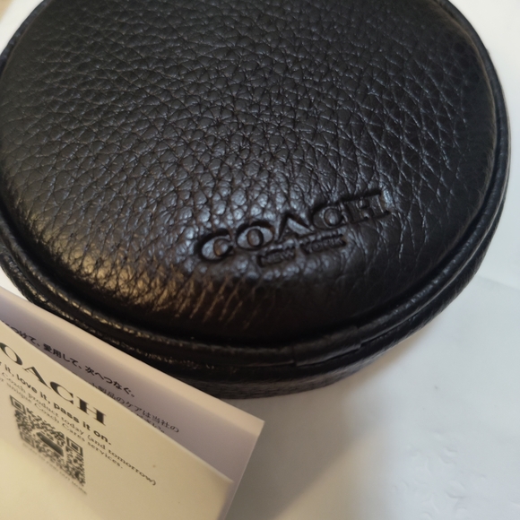 Coach Black Leather Round Coin Case - Picture 3 of 9